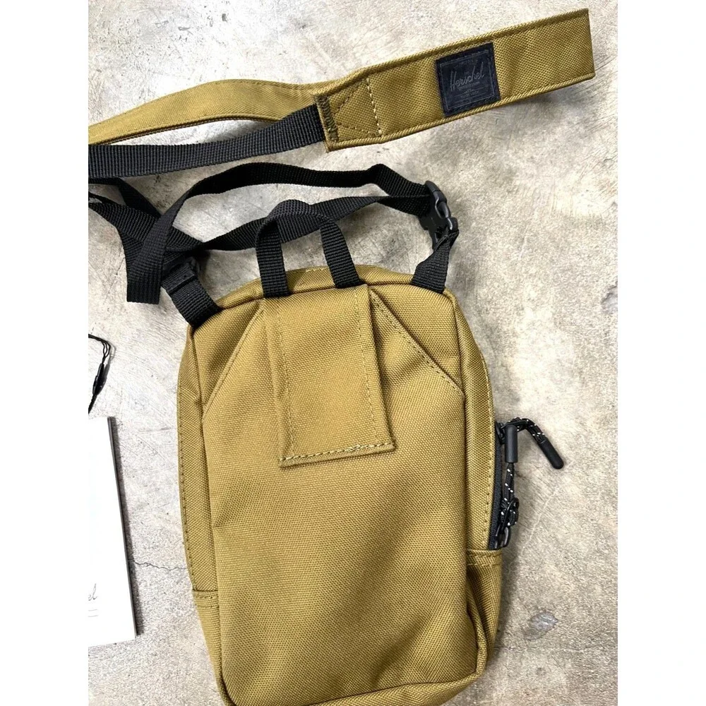 NWT Herschel Supply Co Sinclair Large Crossbody Bag Olive Canvas Utility Green